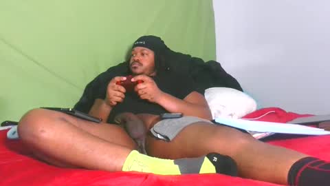 carolinayungin96 online show from September 15, 2025, 10:10 pm