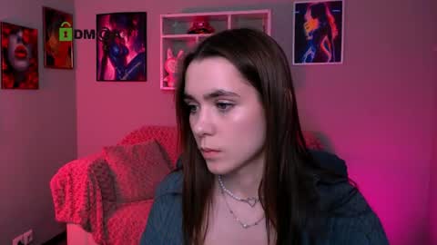 Snapshot of caroline_honeyy chatting on June 10, 2026, 11:20 am Caroline online show from June 10, 2026, 11:20 am