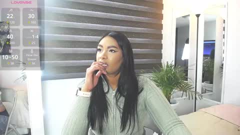 C A R O L I N E online show from March 10, 2025, 12:59 pm