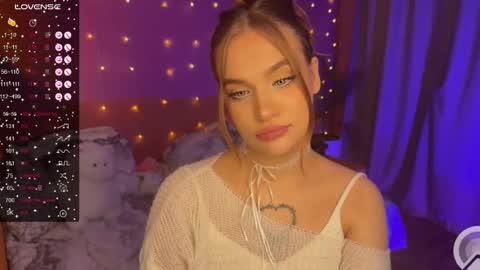 Caro online show from February 26, 2025, 11:59 pm