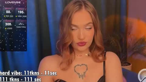 Caro online show from March 6, 2025, 11:09 pm