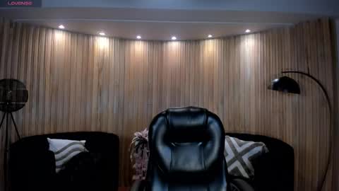 Caro online show from January 14, 2026, 9:59 am