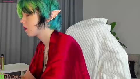 CarolineRichter online show from March 18, 2026, 2:47 am