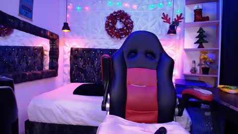 Caroline Scoth online show from December 9, 2024, 9:16 pm