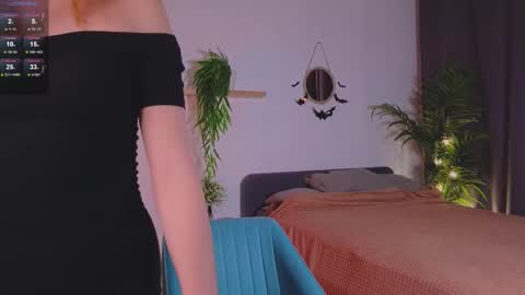 Caro online show from November 5, 2025, 2:17 pm