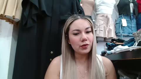 Snapshot of caroo0615 chatting on October 27, 2025, 11:41 pm caroo0615 online show from October 27, 2025, 11:41 pm