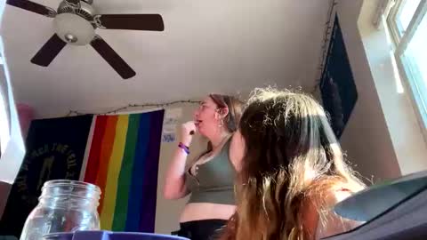 Snapshot of carpetmunchers chatting on October 16, 2025, 8:54 pm carpetmunchers online show from October 16, 2025, 8:54 pm