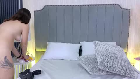 Snapshot of carrie_gb chatting on February 7, 2026, 1:26 pm carrie online show from February 7, 2026, 1:26 pm