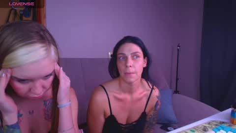 Carrie online show from November 28, 2025, 6:54 pm