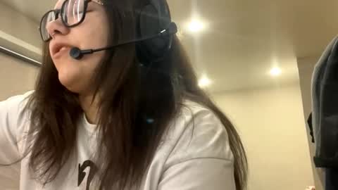 Snapshot of carrollaforte chatting on December 1, 2025, 3:55 am Emilia online show from December 1, 2025, 3:55 am