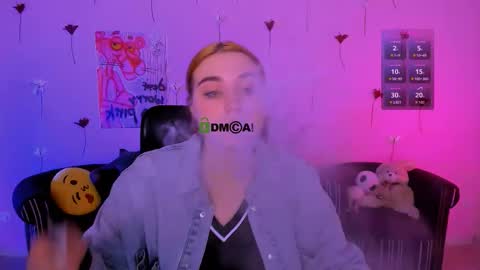 casey_meow_ online show from February 26, 2026, 9:52 am