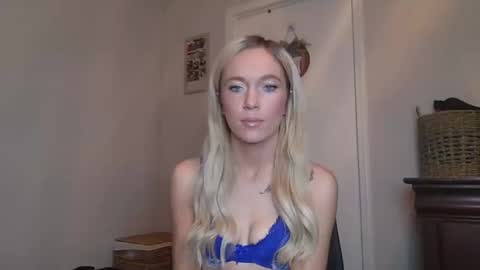 Snapshot of caseygirl6879 chatting on October 12, 2025, 3:55 pm Casey Lakes online show from October 12, 2025, 3:55 pm