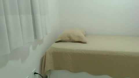 cashmastermuscle77 online show from November 6, 2025, 10:27 am