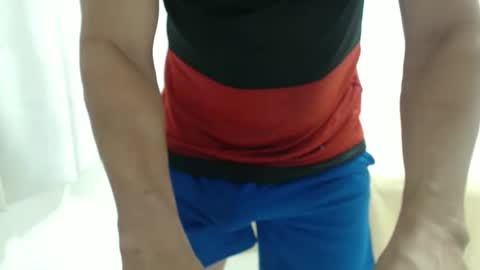 cashmastermuscle77 online show from November 28, 2025, 10:29 am