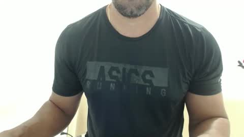 Snapshot of cashmastermuscle77 chatting on January 17, 2026, 10:42 am cashmastermuscle77 online show from January 17, 2026, 10:42 am