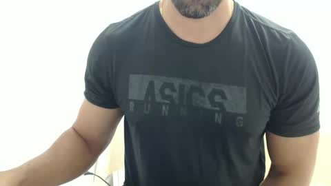 Snapshot of cashmastermuscle77 chatting on February 11, 2026, 10:31 am cashmastermuscle77 online show from February 11, 2026, 10:31 am