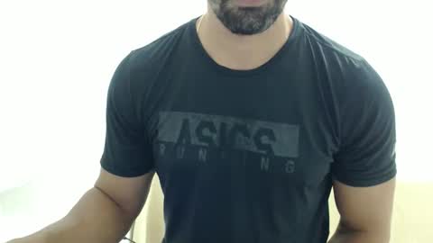 Snapshot of cashmastermuscle77 chatting on February 19, 2026, 10:22 am cashmastermuscle77 online show from February 19, 2026, 10:22 am