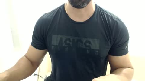 cashmastermuscle77 online show from May 14, 2026, 5:53 pm