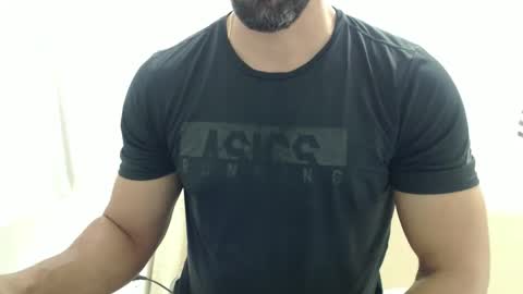 cashmastermuscle77 online show from May 15, 2026, 10:11 am