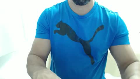 cashmastermuscle77 online show from May 16, 2026, 11:57 pm