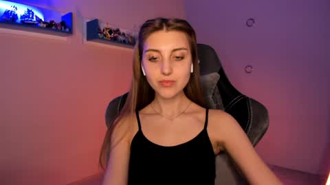 Seductress Cassia  FINDOM AND SADISM  NO NUDE online show from February 4, 2025, 7:22 pm