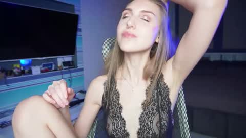 Seductress Cassia  FINDOM AND SADISM  NO NUDE online show from October 4, 2025, 3:54 pm