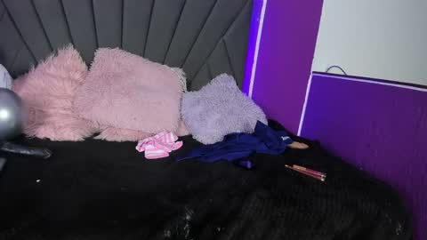 Snapshot of cassie_jones1 chatting on January 28, 2025, 7:00 am Cassie Jones online show from January 28, 2025, 7:00 am