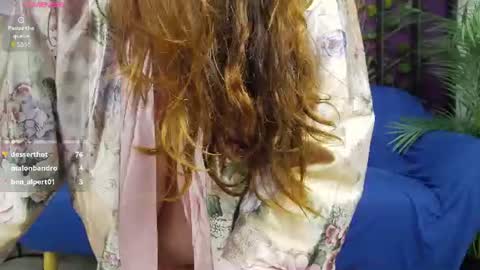 Snapshot of cassie_sugar chatting on July 14, 2026, 2:05 am Cassie online show from July 14, 2026, 2:05 am