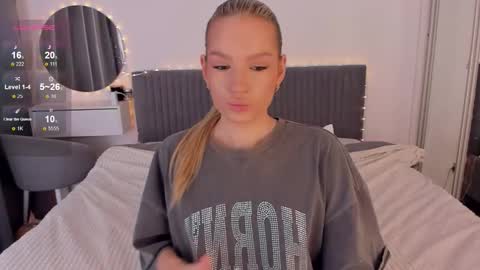 Snapshot of cassietyler chatting on January 16, 2026, 3:49 pm Angel 3 online show from January 16, 2026, 3:49 pm