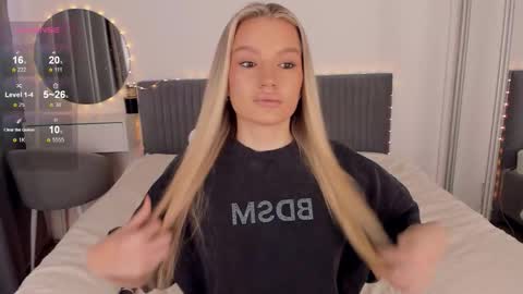 Snapshot of cassietyler chatting on February 1, 2026, 12:04 pm Angel 3 online show from February 1, 2026, 12:04 pm