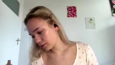 Olivia online show from March 20, 2026, 8:08 am