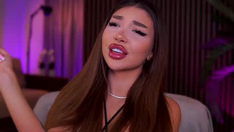 Cassye online show from October 18, 2025, 8:20 pm