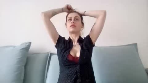 cat_888 online show from May 6, 2026, 7:35 am