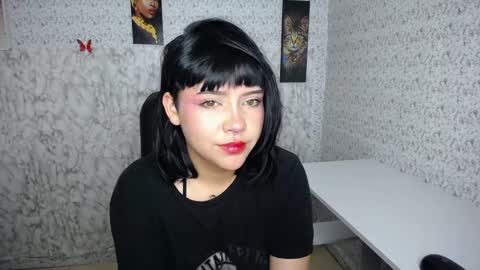 Snapshot of cat_terra chatting on January 27, 2025, 5:25 am Terra online show from January 27, 2025, 5:25 am