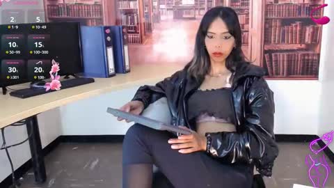 Snapshot of catalella_ar chatting on November 14, 2025, 4:11 am Queen Catalella online show from November 14, 2025, 4:11 am