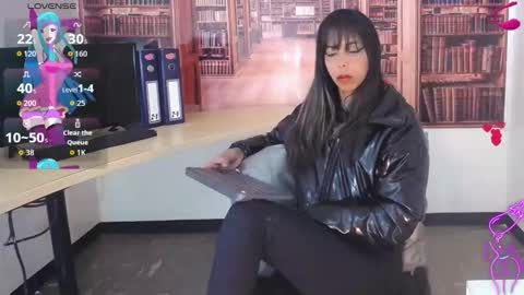 Snapshot of catalella_ar chatting on November 21, 2025, 3:16 am Queen Catalella online show from November 21, 2025, 3:16 am