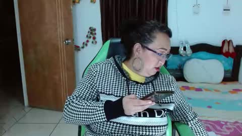 isabel online show from January 31, 2025, 9:27 am