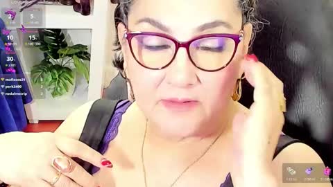 Snapshot of cataleya_mom_ chatting on February 8, 2026, 7:56 am cataleya online show from February 8, 2026, 7:56 am