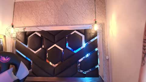 Cataleya online show from November 26, 2025, 11:11 am