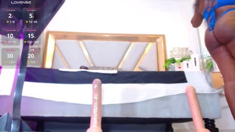 Snapshot of catalillina_love1 chatting on October 15, 2025, 2:22 am Cata online show from October 15, 2025, 2:22 am