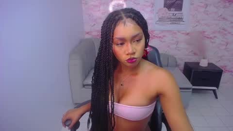 catalina25_t online show from February 17, 2025, 11:13 am