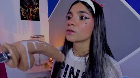 catalina_whore1 online show from November 24, 2025, 7:46 pm