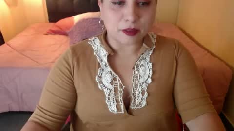 catalinajane1 online show from June 4, 2026, 7:42 pm