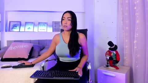 Catalina online show from January 3, 2025, 1:36 pm