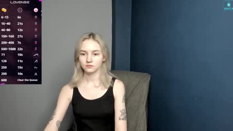 Sam online show from November 13, 2025, 10:25 am