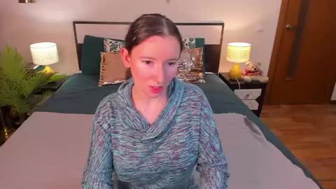 Catrin online show from June 4, 2026, 4:51 am