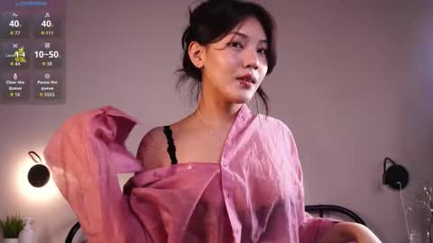 Lee online show from April 2, 2026, 4:04 pm