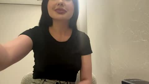 Lisa online show from May 19, 2026, 6:36 pm