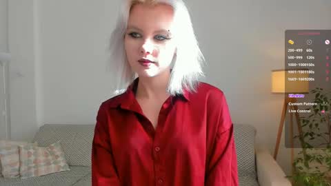Snapshot of cathiearzabala chatting on April 25, 2026, 11:02 am Mia online show from April 25, 2026, 11:02 am