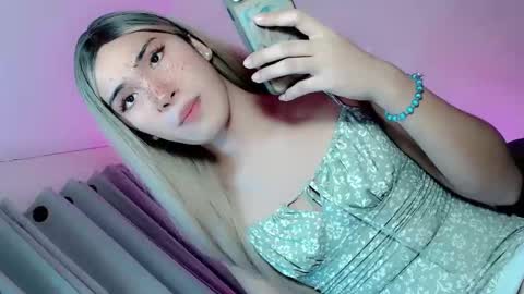 cathleashemalegoddess online show from October 27, 2025, 12:09 pm